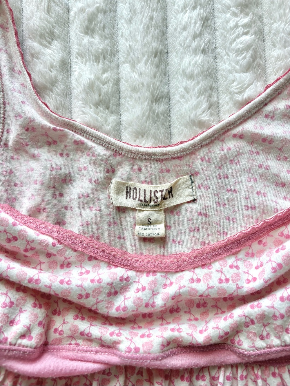 Vintage Y2K Rare Hollister Light Pink Cherry Babydoll Tank Top - Picture 3 of 8
